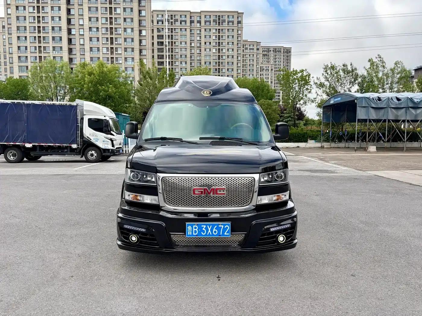 2017 SAVANA 1500S 4WD Classic Edition — миниатюра 2