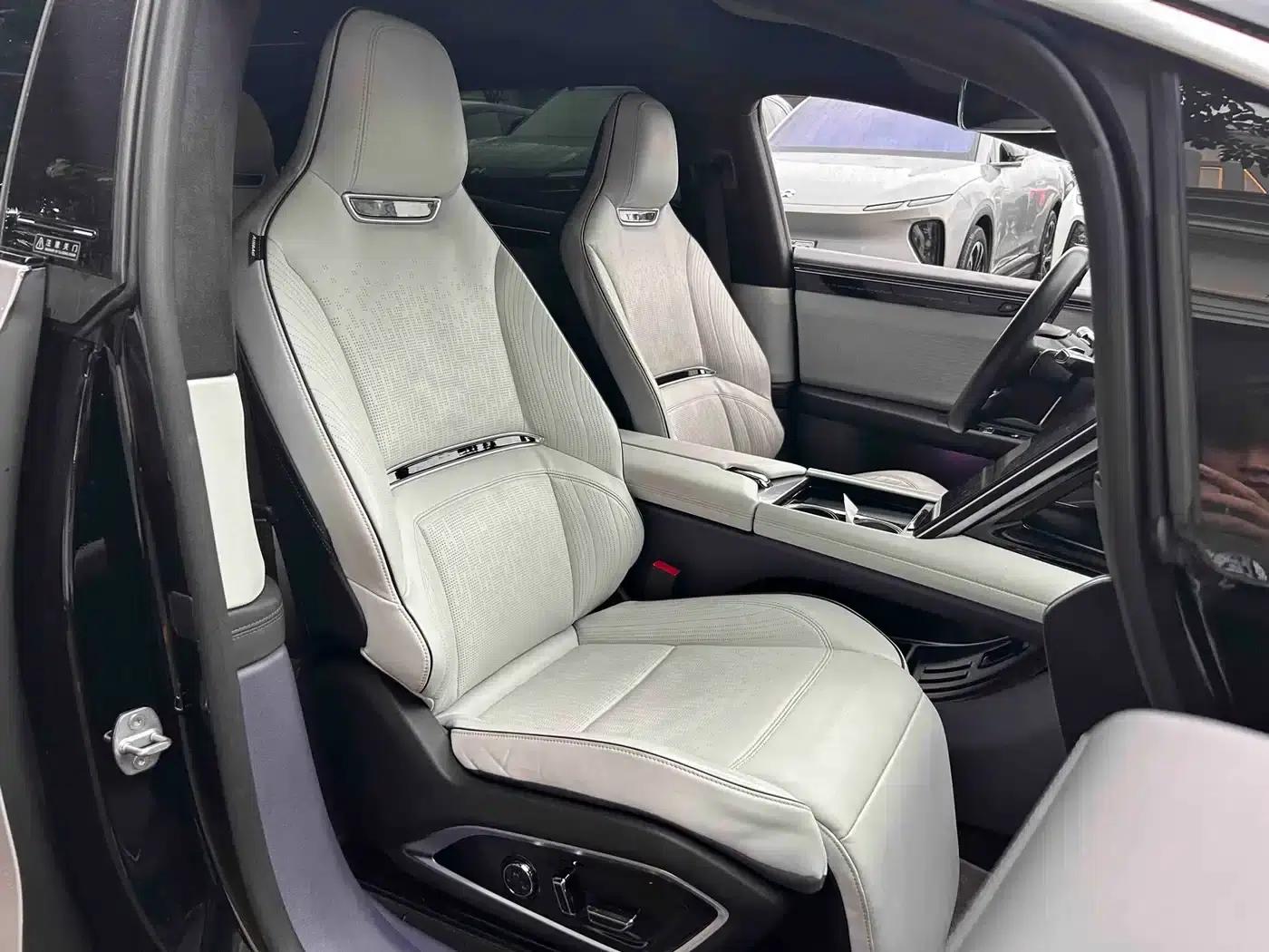 HiPhi X 2021 Luxury 6-seater — миниатюра 11