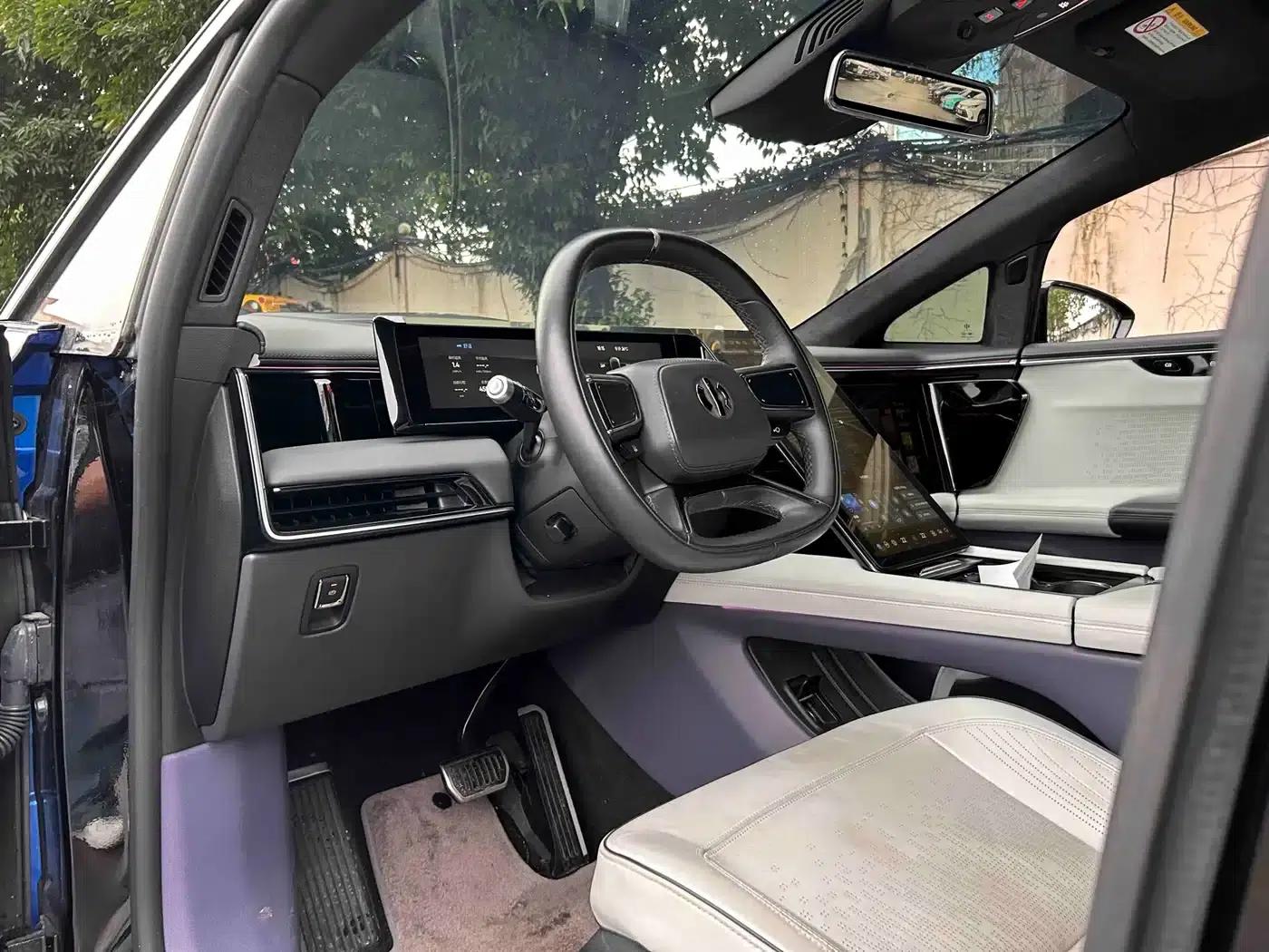 HiPhi X 2021 Luxury 6-seater — миниатюра 9