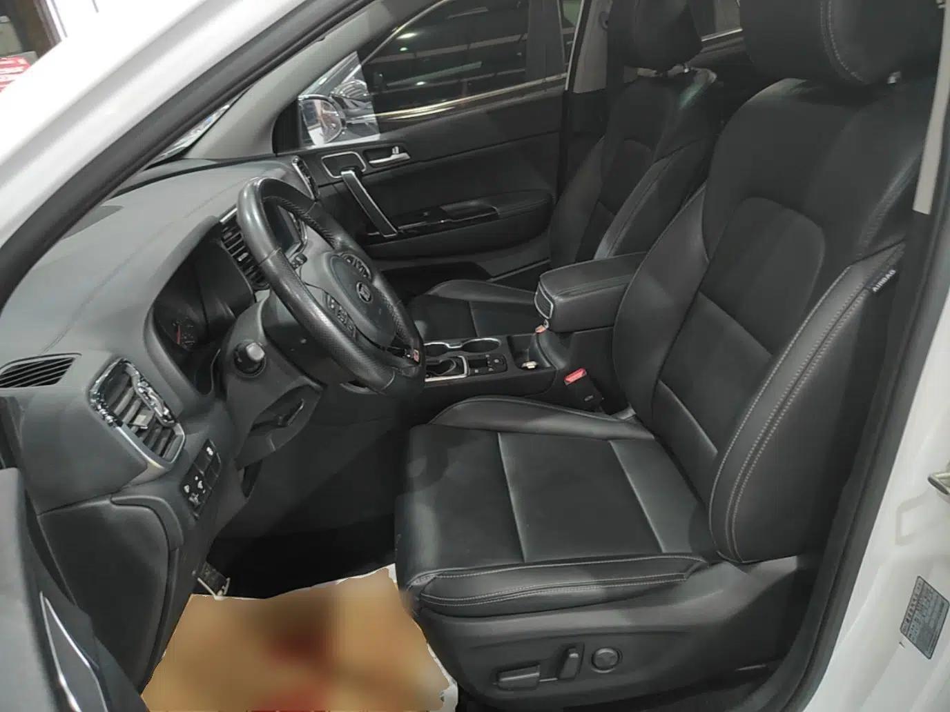 Kia KX5 2017 1.6T Automatic Two-Wheel Drive 15th Anniversary Special Edition DLX — миниатюра 18
