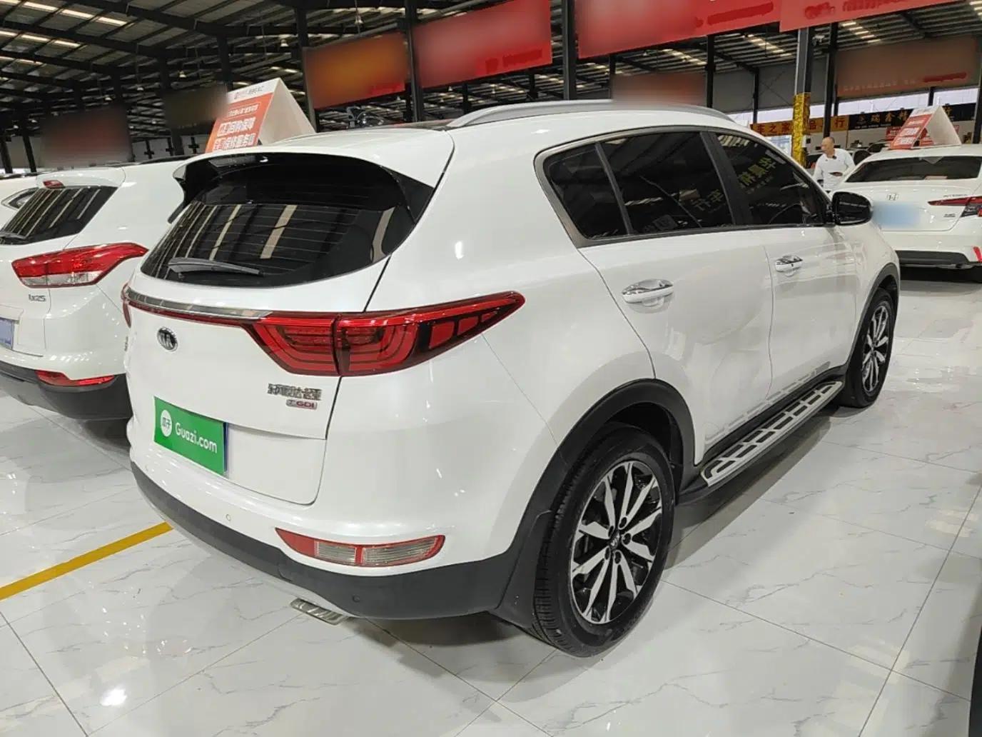 Kia KX5 2017 1.6T Automatic Two-Wheel Drive 15th Anniversary Special Edition DLX — миниатюра 6