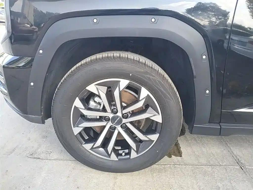 Haval Big Dog PLUS 2023 1.5T 2WD Trendy Wild Edition Plus — миниатюра 23