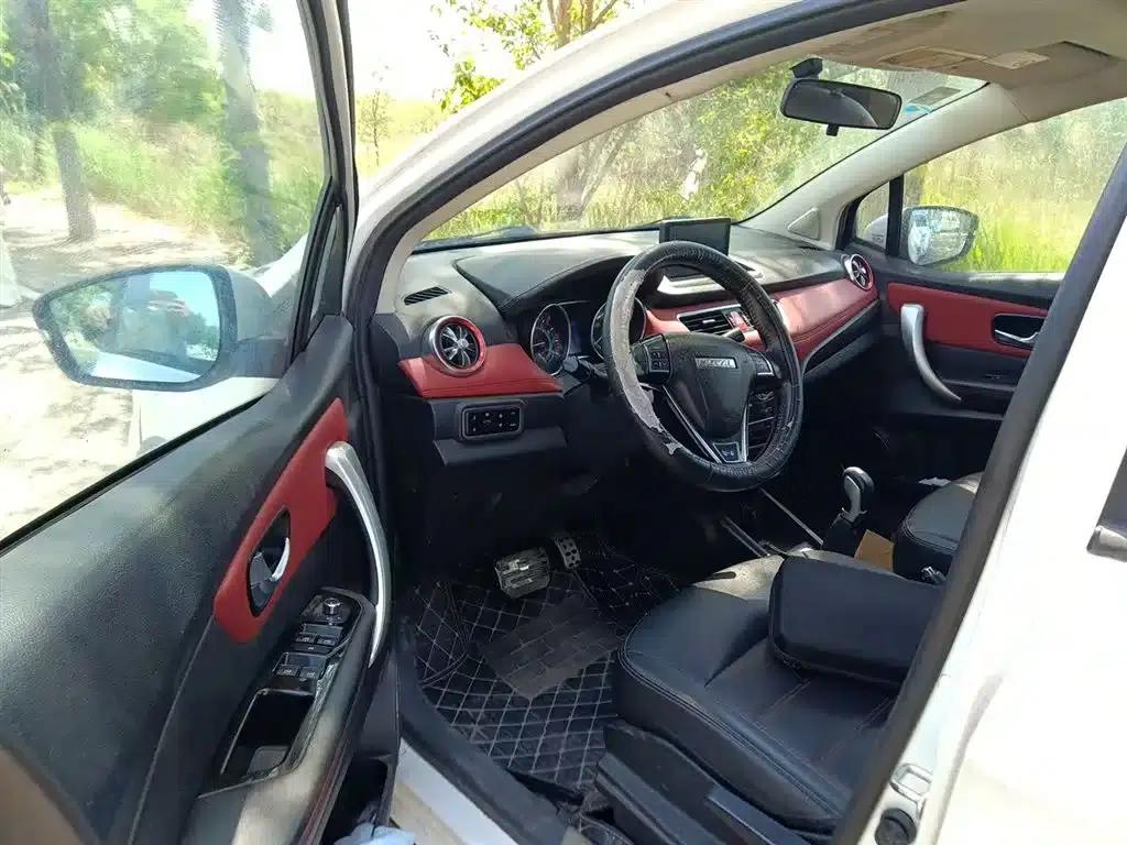 Haval H1 2015 1.5L AMT Premium Edition — миниатюра 14