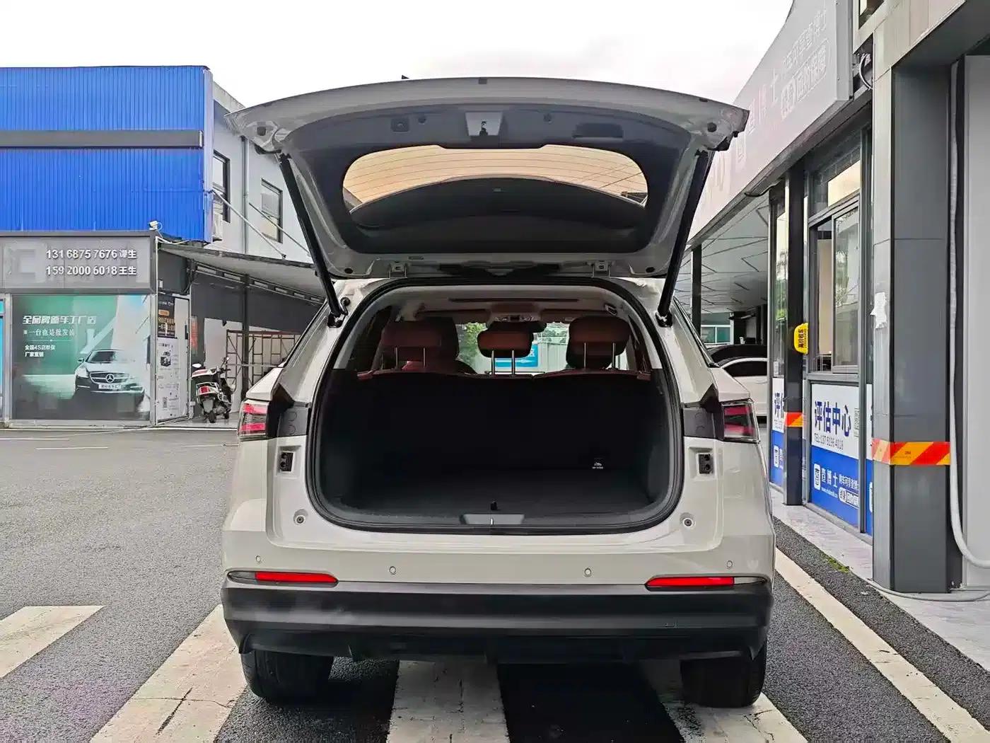 Haval Xiaolong MAX 2025 Hi4 165 Ultra Smart Driving Edition — миниатюра 17