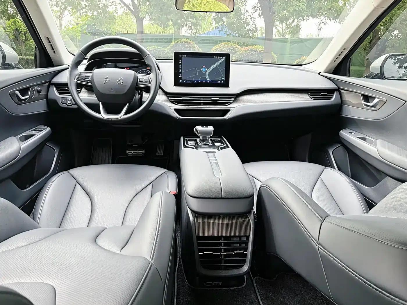Hongqi E-QM5 2023 Basic Travel Edition — миниатюра 13