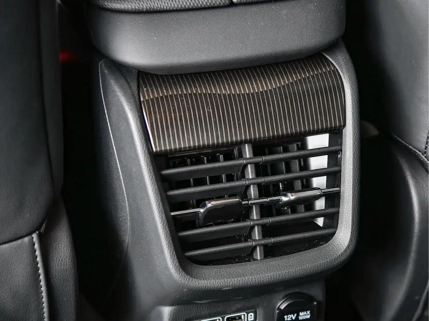 Hongqi E-QM5 2023 Basic Travel Edition — миниатюра 25