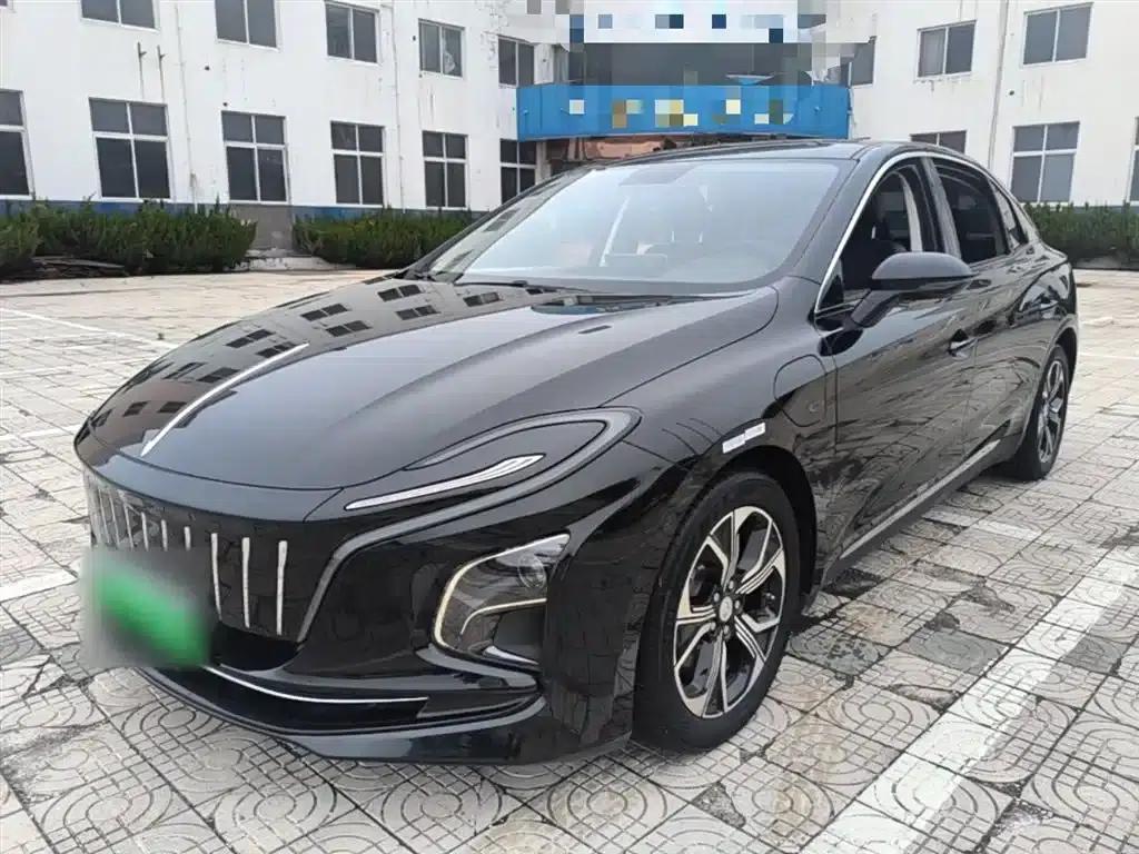Hongqi E-QM5 2023 Basic Travel Edition — миниатюра 2