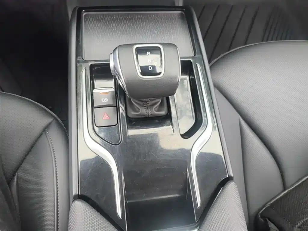 Hongqi E-QM5 2023 Basic Travel Edition — миниатюра 14