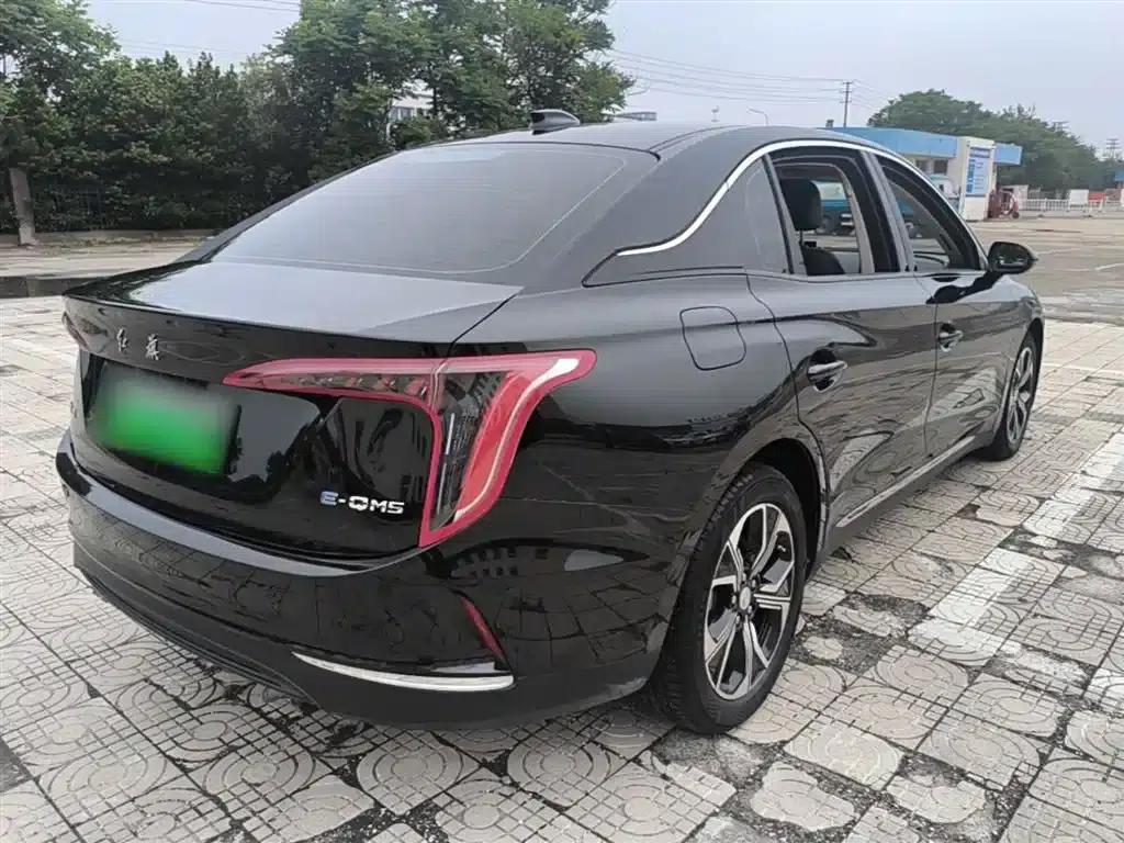 Hongqi E-QM5 2023 Basic Travel Edition — миниатюра 7