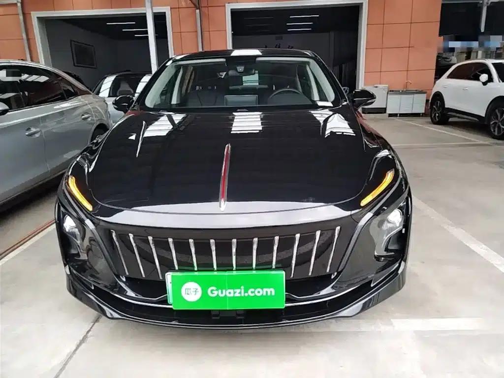 Hongqi E-QM5 2023 Facelift Basic Travel Edition — миниатюра 3