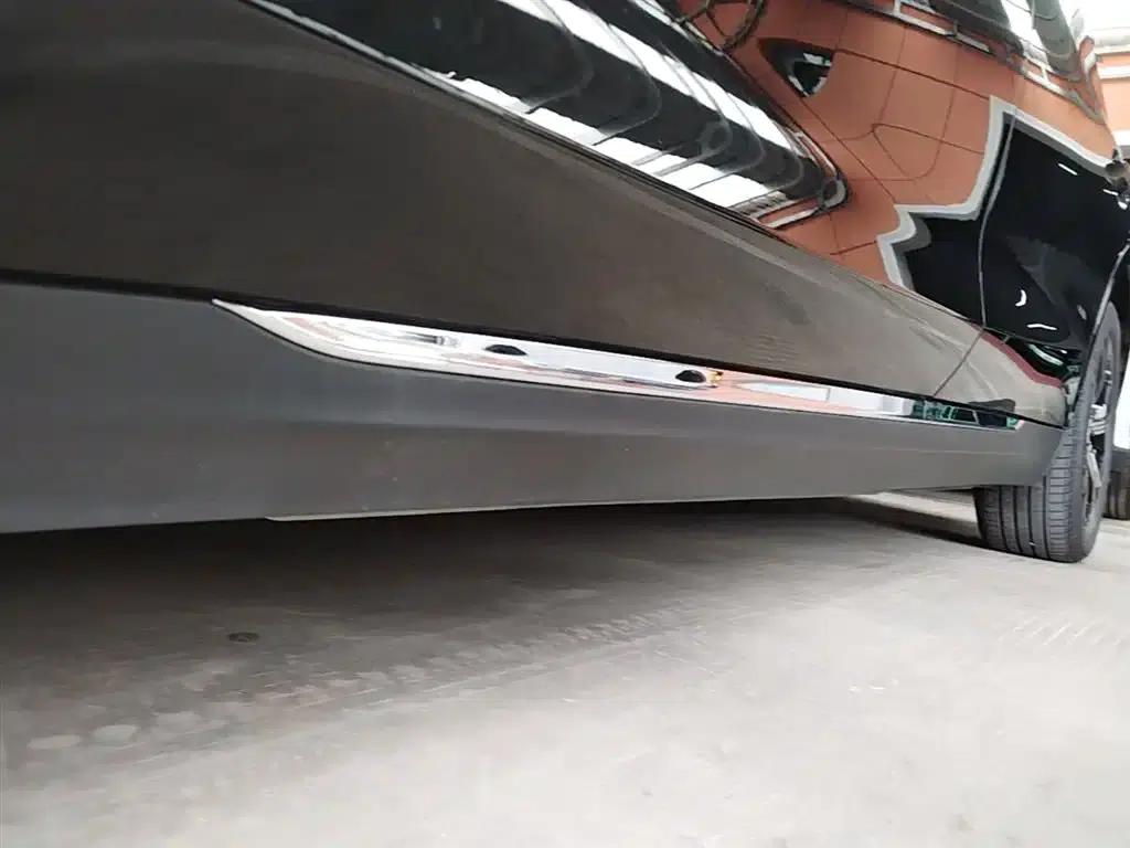 Hongqi E-QM5 2023 Facelift Basic Travel Edition — миниатюра 22