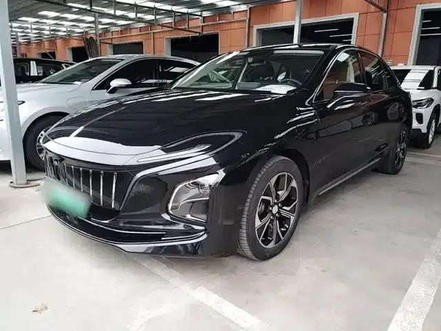 Hongqi E-QM5 2023 Facelift Basic Travel Edition