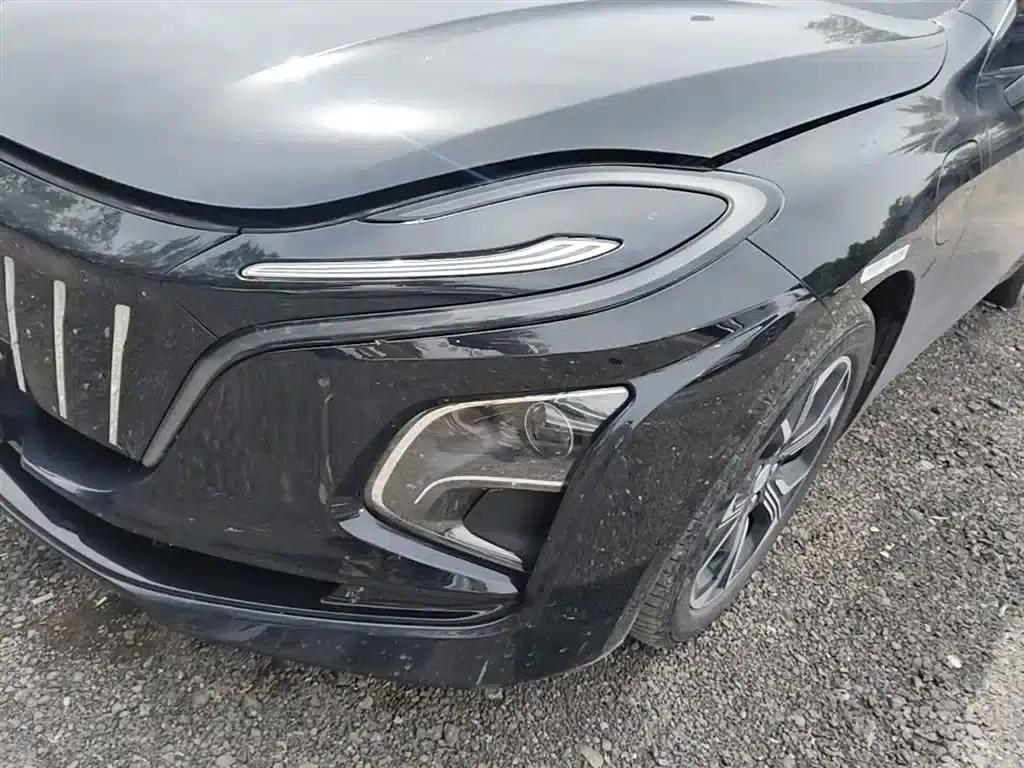 Hongqi E-QM5 2023 Facelift Basic Travel Edition — миниатюра 24