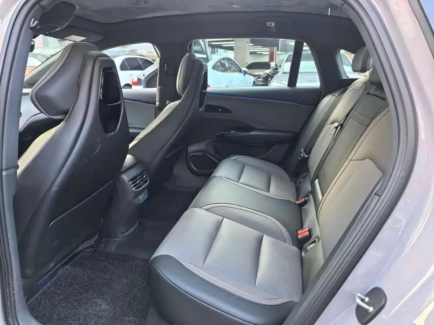 Hongqi EH7 2025 640 AWD Smart Selection Edition — миниатюра 11