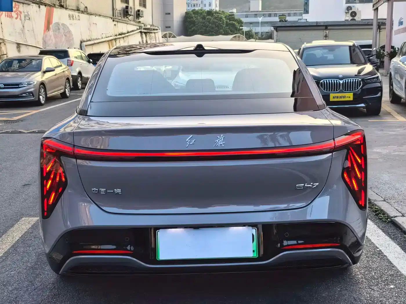 Hongqi EH7 2025 640 AWD Smart Selection Edition — миниатюра 4