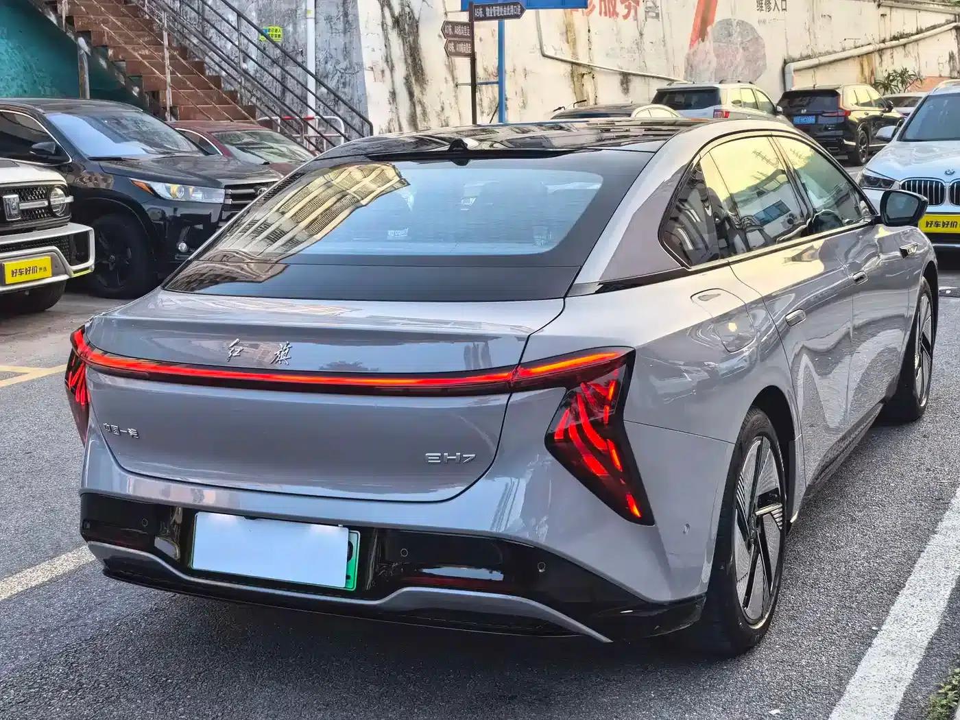 Hongqi EH7 2025 640 AWD Smart Selection Edition — миниатюра 5