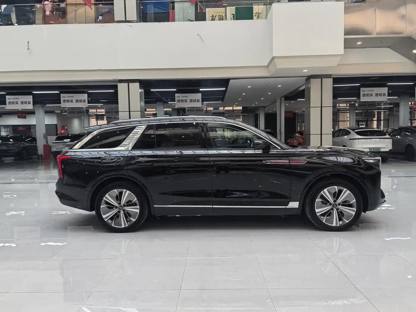 Hongqi E-HS9 2022 Model 690km Flagship Edition (Six Seats) — миниатюра 4