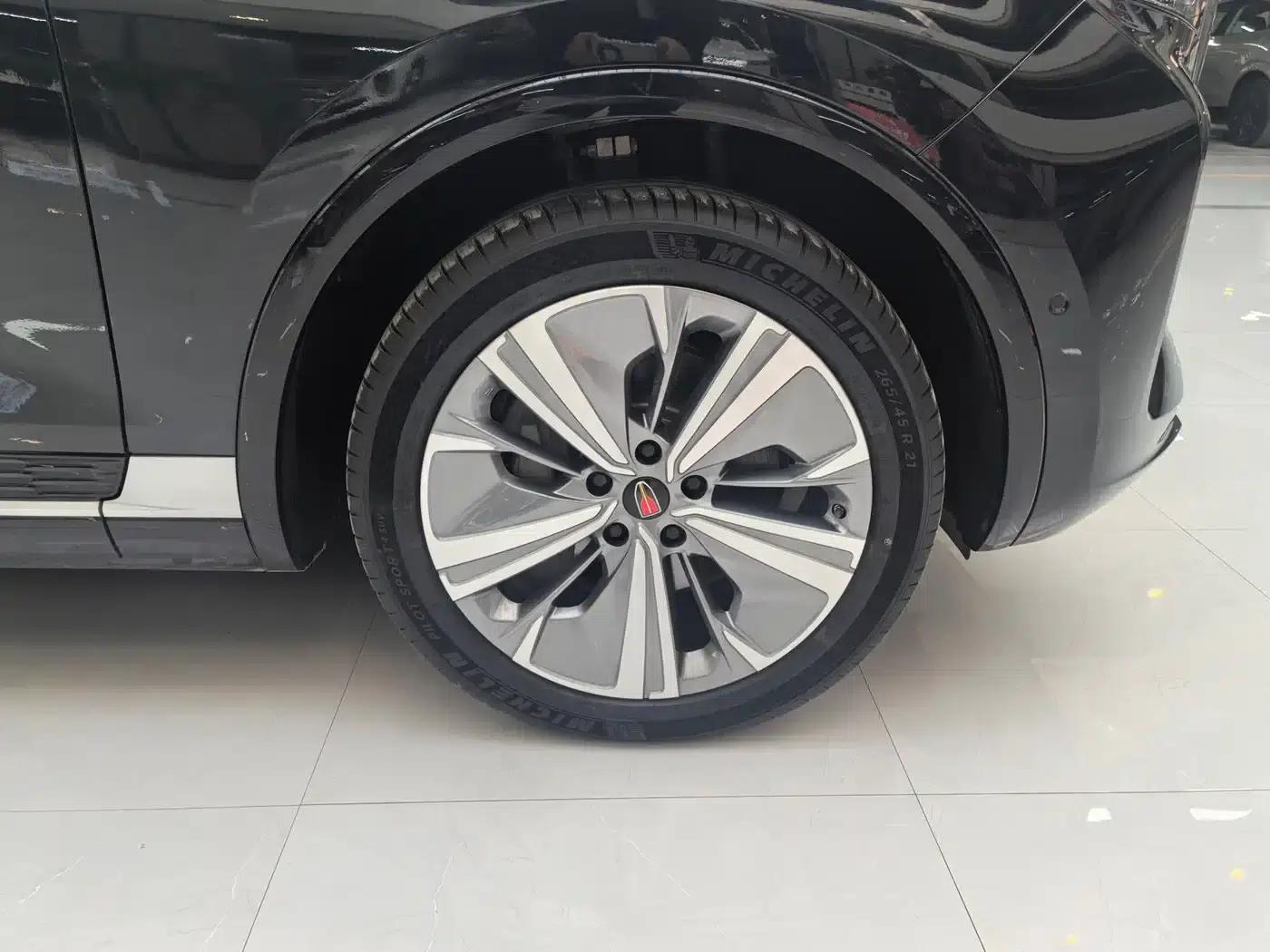 Hongqi E-HS9 2022 Model 690km Flagship Edition (Six Seats) — миниатюра 9