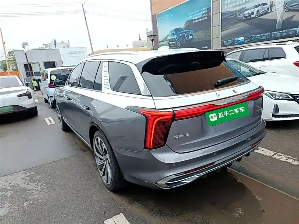 Hongqi E-HS9 2022 Model 660km Flagship Edition (Four Seats) — миниатюра 5