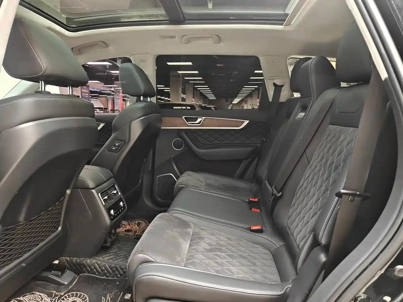 Hongqi HS7 2022 2.0T DCT 2WD Intelligent Flagship Edition (5-seater) — миниатюра 6