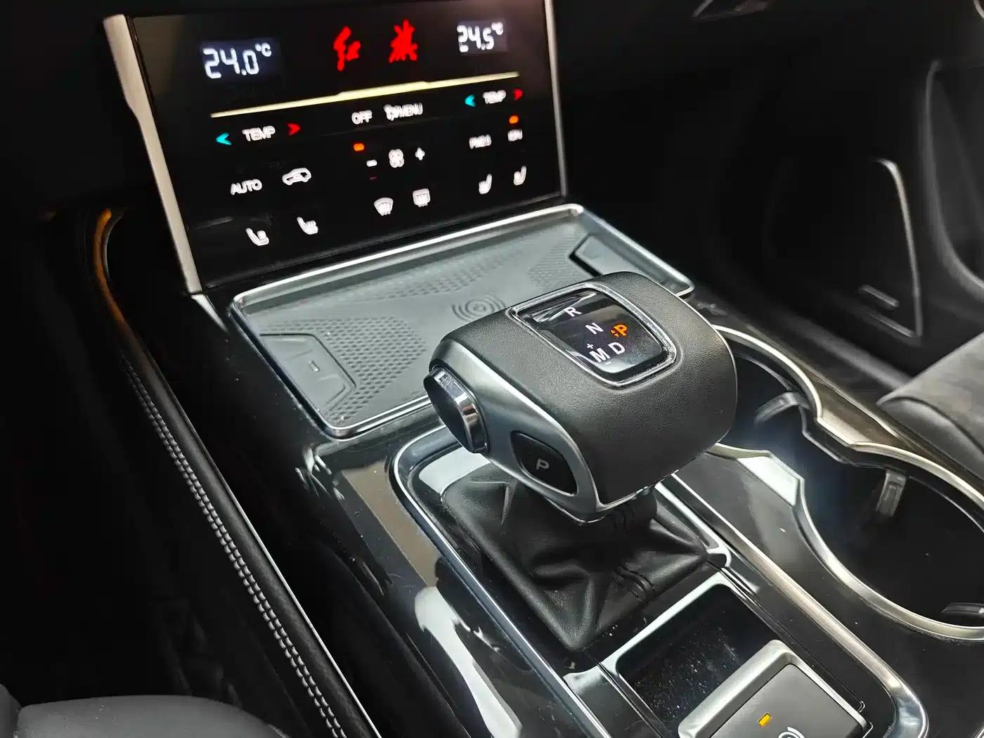Hongqi HS7 2022 2.0T DCT 2WD Intelligent Flagship Edition (5-seater) — миниатюра 10
