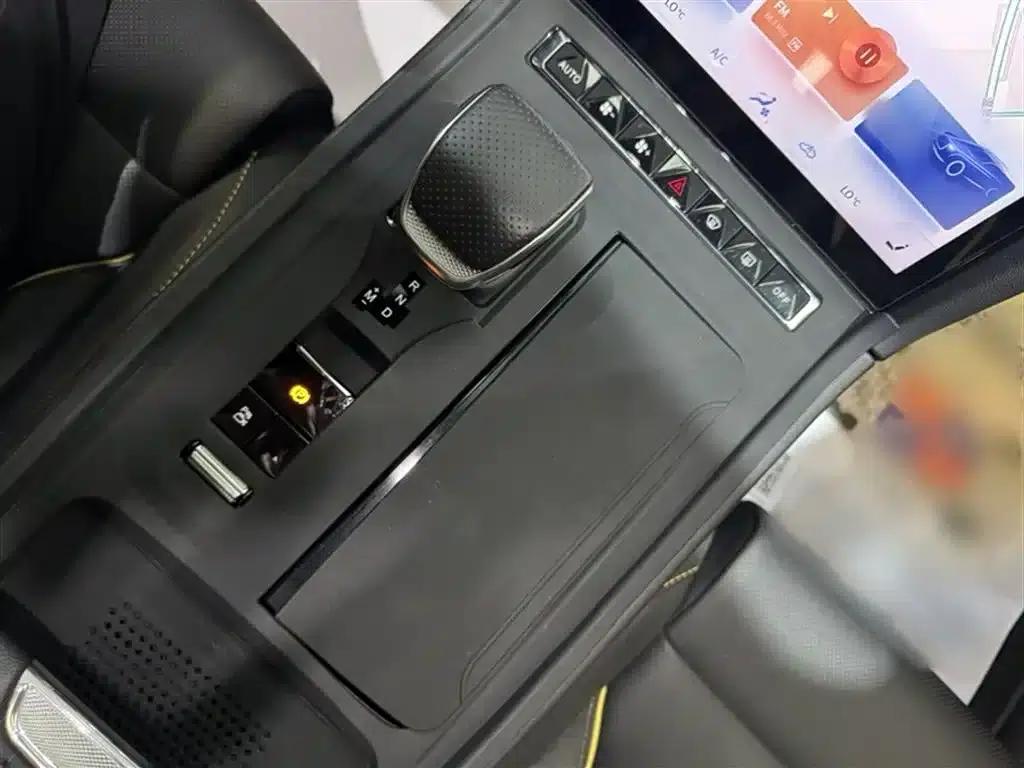 Hongqi H6 2023 2.0T Premium Edition — миниатюра 12
