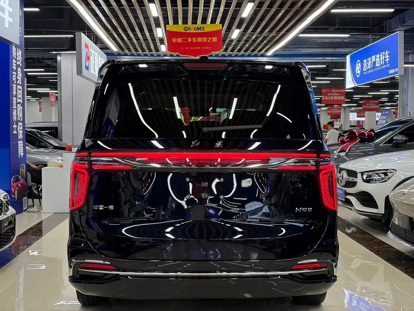 Hongqi HQ9 2023 2.0T Intelligent Flagship Edition — миниатюра 5