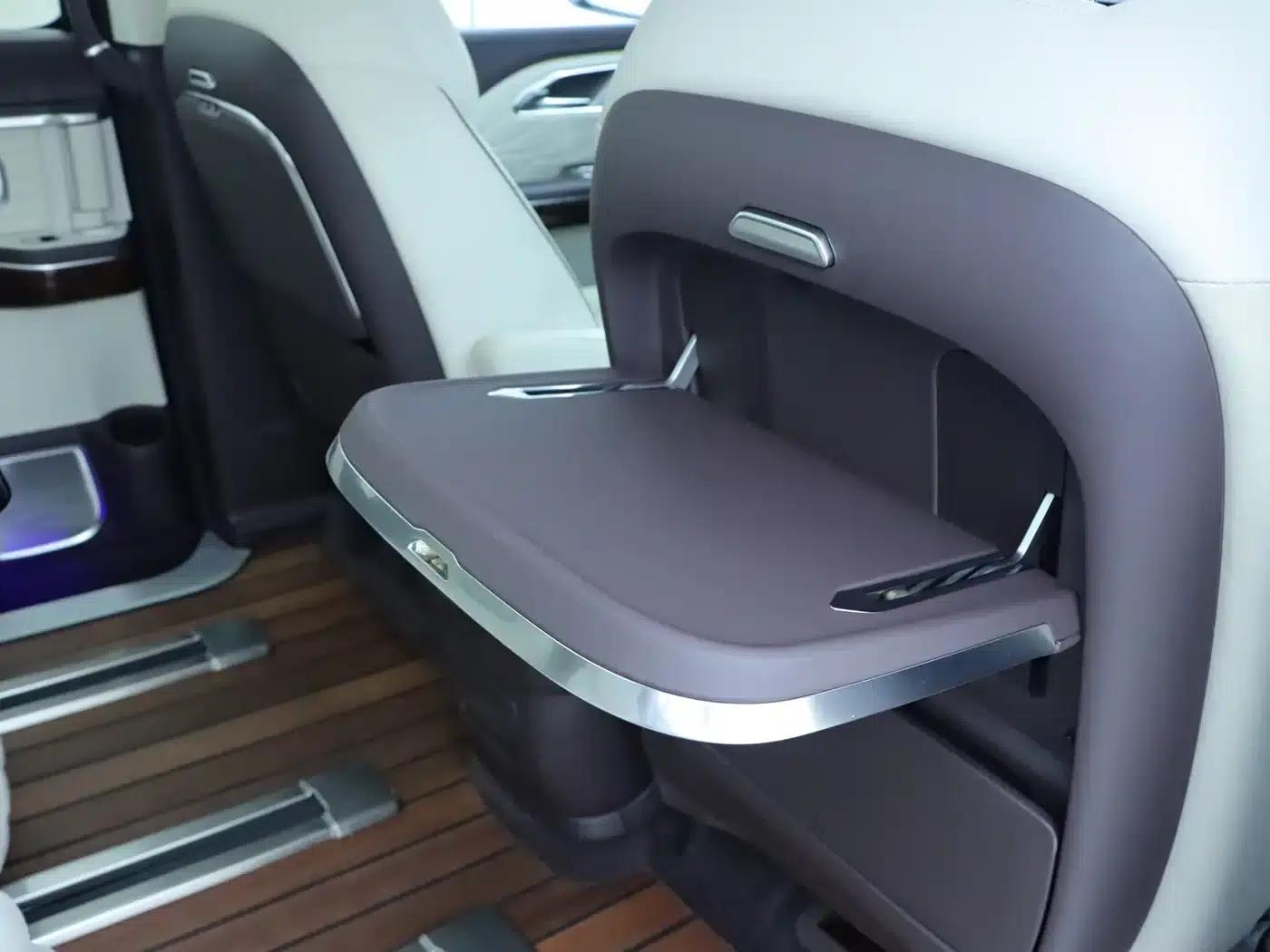 Hongqi HQ9 2023 2.0T Intelligent Flagship Edition — миниатюра 15
