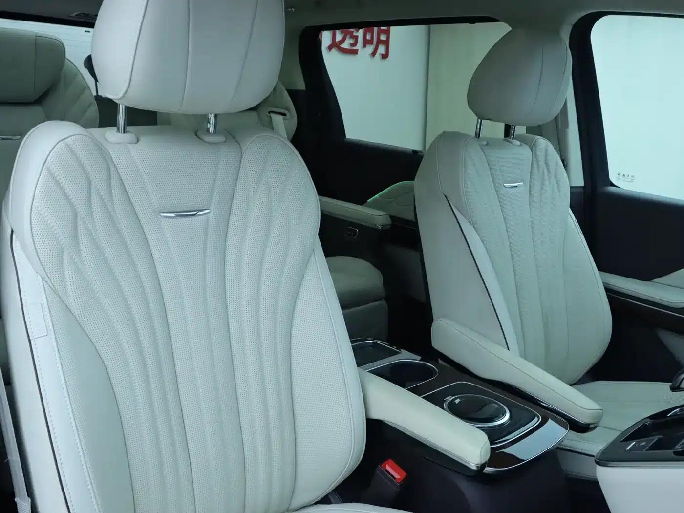 Hongqi HQ9 2023 2.0T Intelligent Flagship Edition — миниатюра 10