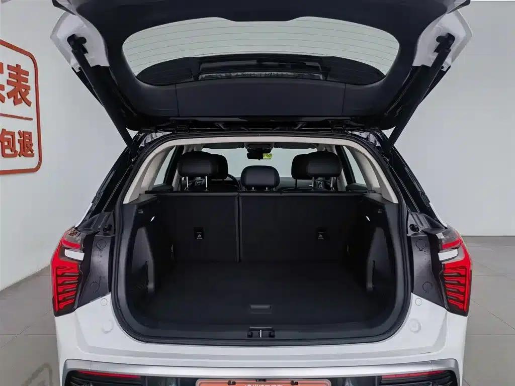 Hongqi HS3 PHEV 2025 model, 117km range, Jinwei PLUS version — миниатюра 16