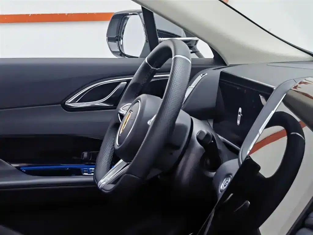 Hongqi HS3 PHEV 2025 model, 117km range, Jinwei PLUS version — миниатюра 22