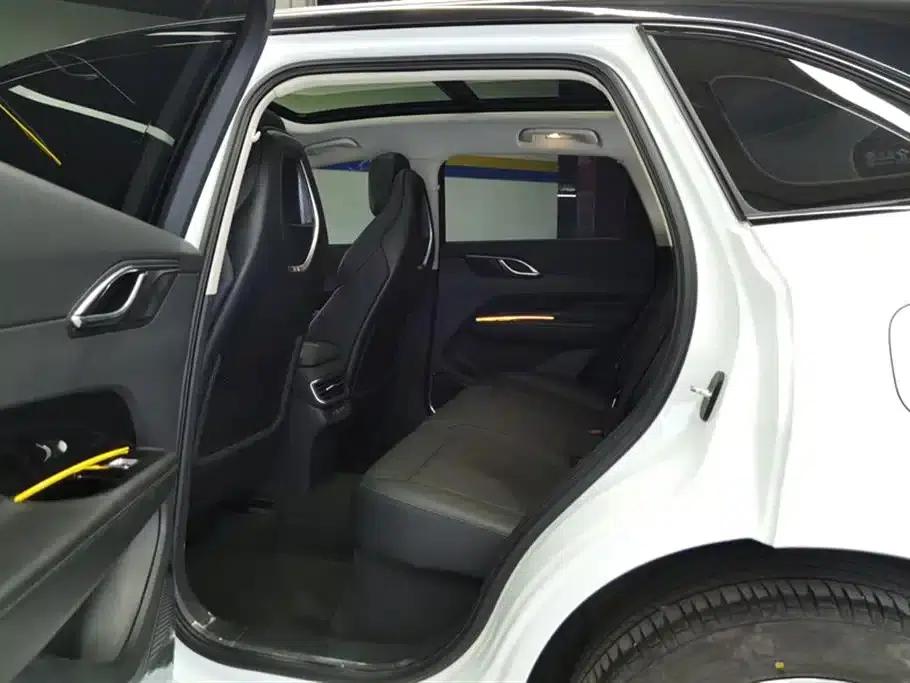 Hongqi HS3 PHEV 2024 Model, 115km/h Performance Edition — миниатюра 11