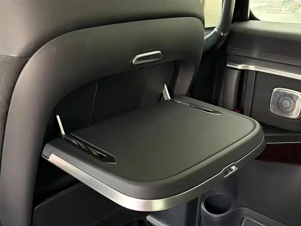 Hongqi HQ9 PHEV 2024 2.0T AWD Luxury Edition — миниатюра 18