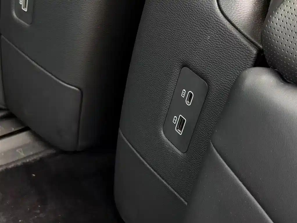 Hongqi HQ9 PHEV 2024 2.0T AWD Luxury Edition — миниатюра 19