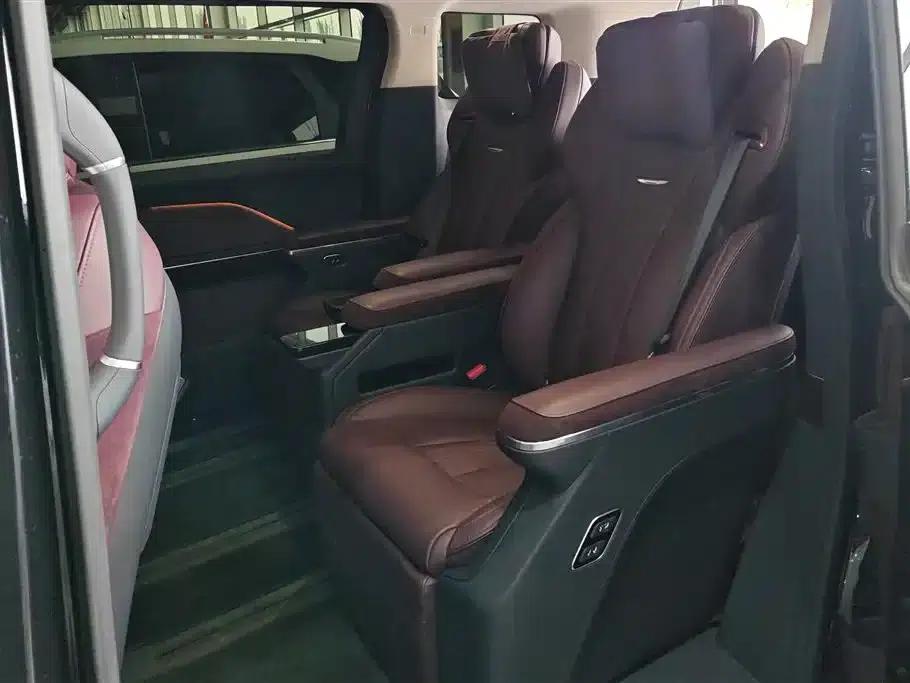 Hongqi HQ9 PHEV 2024 2.0T AWD Luxury Edition — миниатюра 11