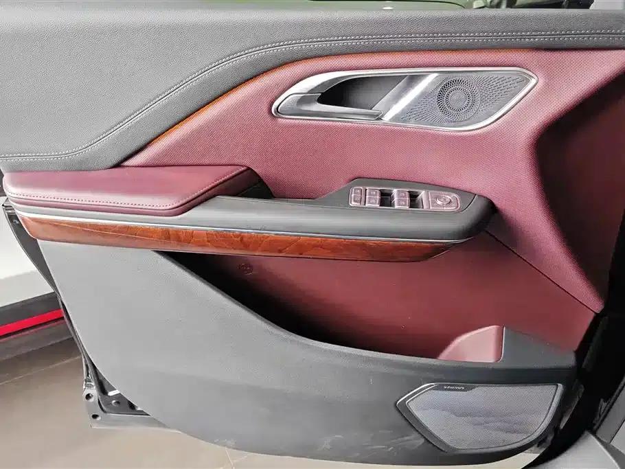 Hongqi HQ9 PHEV 2024 2.0T AWD Luxury Edition — миниатюра 7