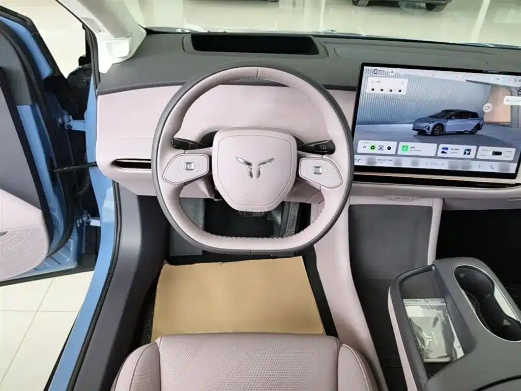Hongqi Tiangong 05 2025 750 Smart Selection Edition — миниатюра 11