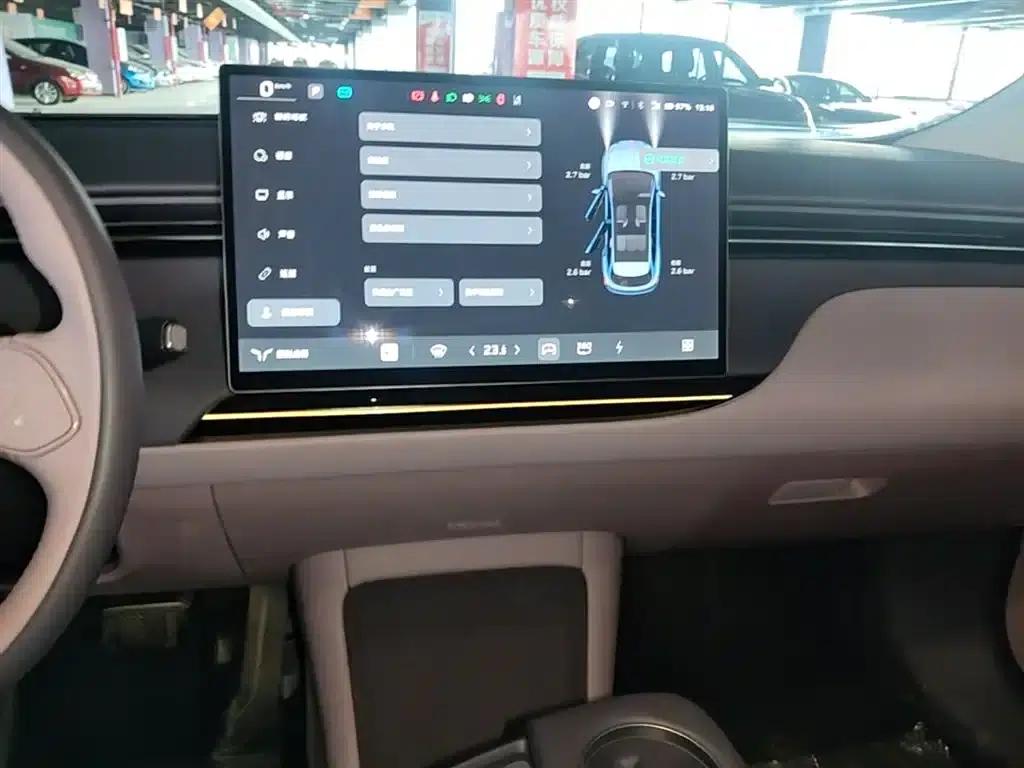 Hongqi Tiangong 06 2025 660 4WD Smart Selection Edition — миниатюра 13
