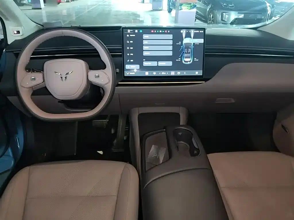 Hongqi Tiangong 06 2025 660 4WD Smart Selection Edition — миниатюра 10