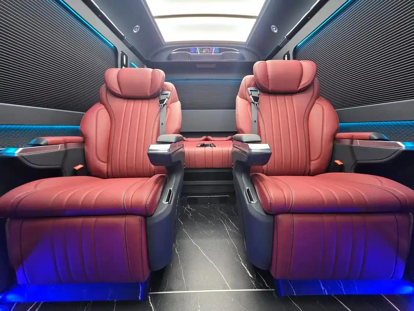 Hongqi Golden Sunflower Guoyue 2024 3.0T Flagship Edition 17-seater — миниатюра 7