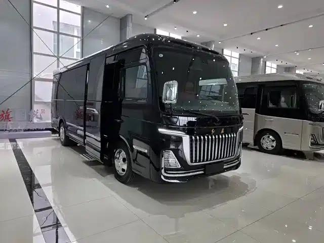 Hongqi Golden Sunflower Guoyue 2024 3.0T Flagship Edition 17-seater
