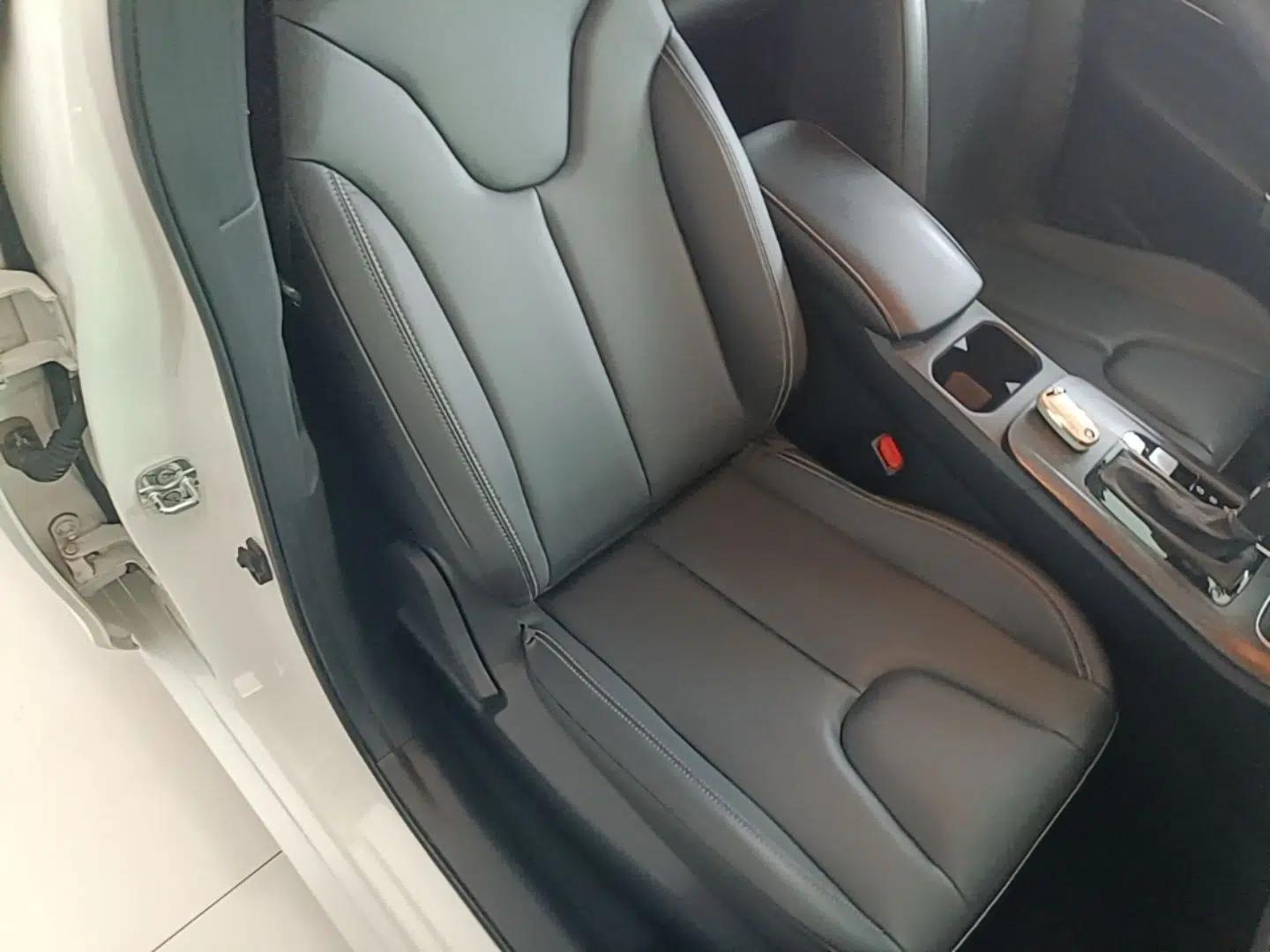 Venucia D60 2021 PLUS 1.6L XL CVT Yue Ling Edition — миниатюра 23