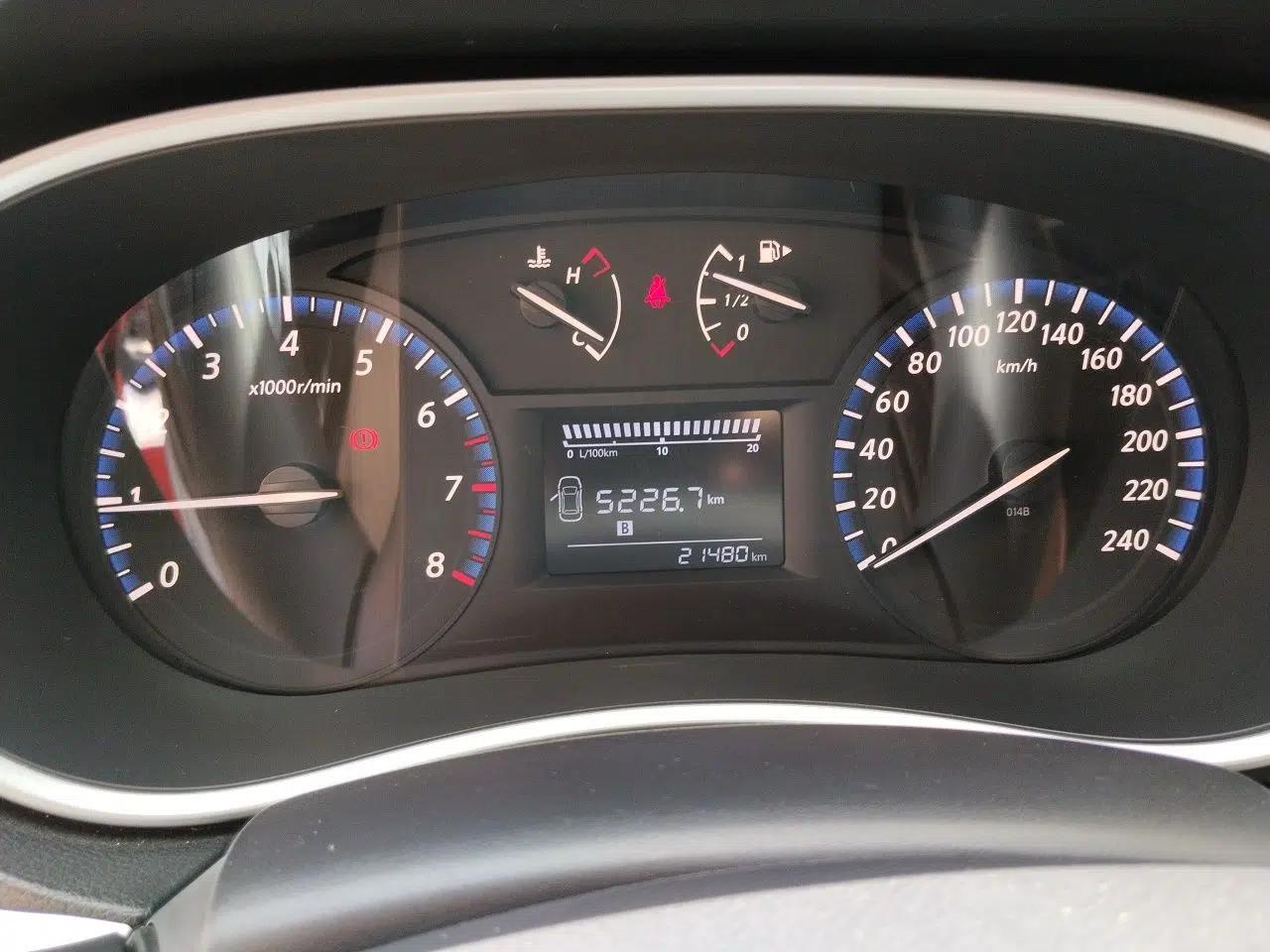 Venucia T90 2017 2.0L Manual ZhiShang Edition — миниатюра 12