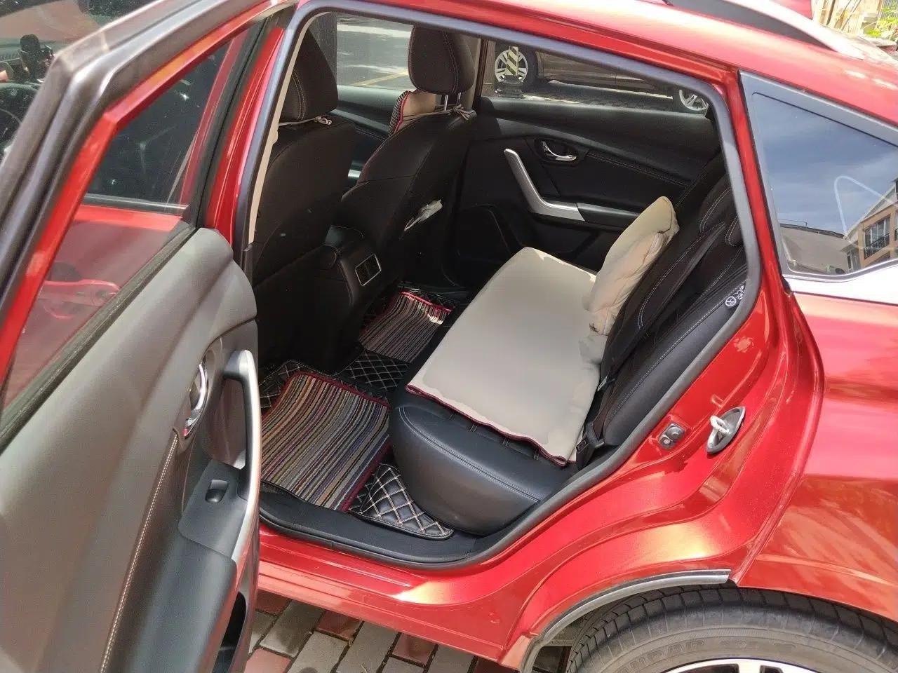 Venucia T90 2017 2.0L Manual ZhiShang Edition — миниатюра 18