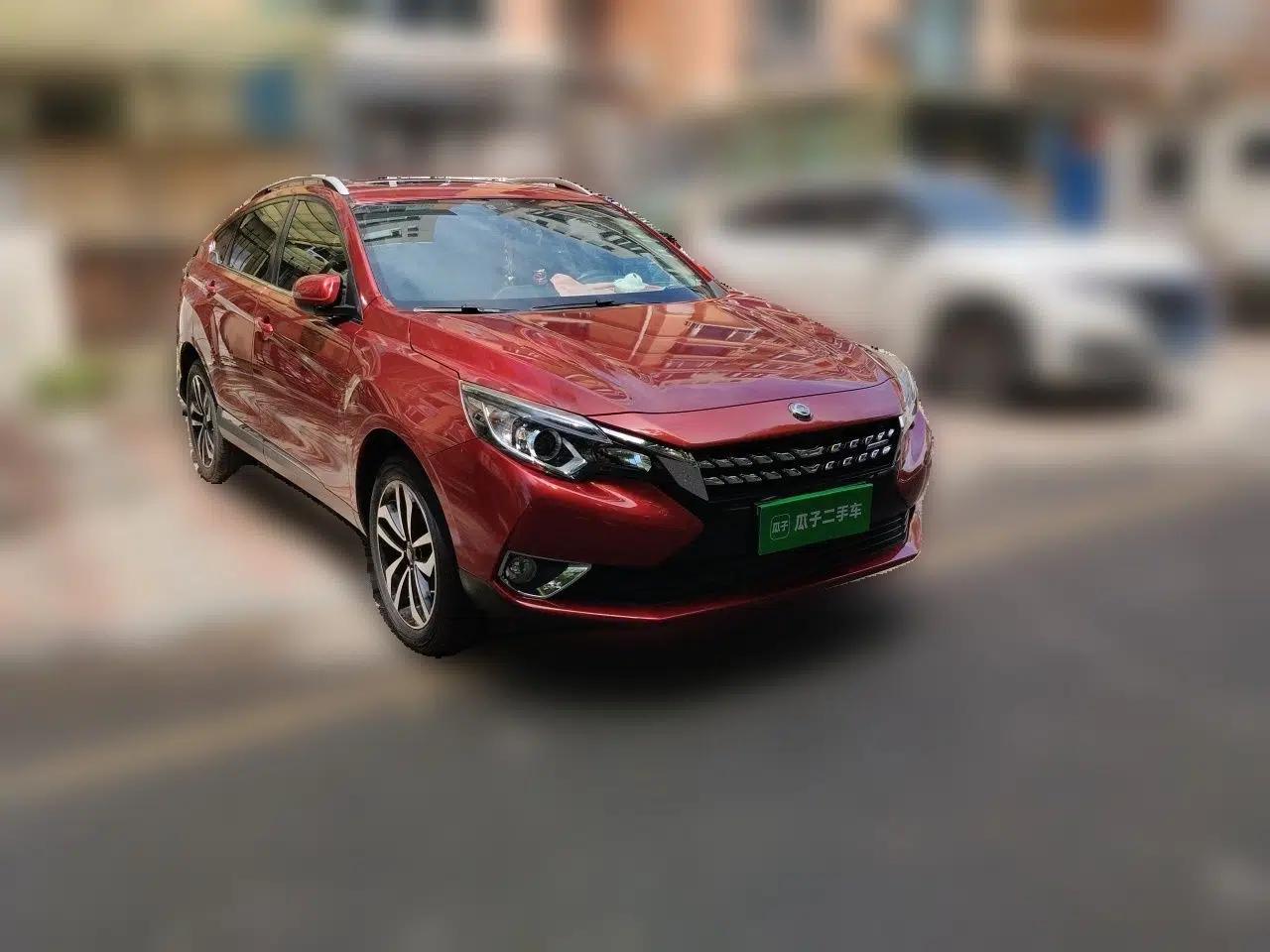 Venucia T90 2017 2.0L Manual ZhiShang Edition — миниатюра 3