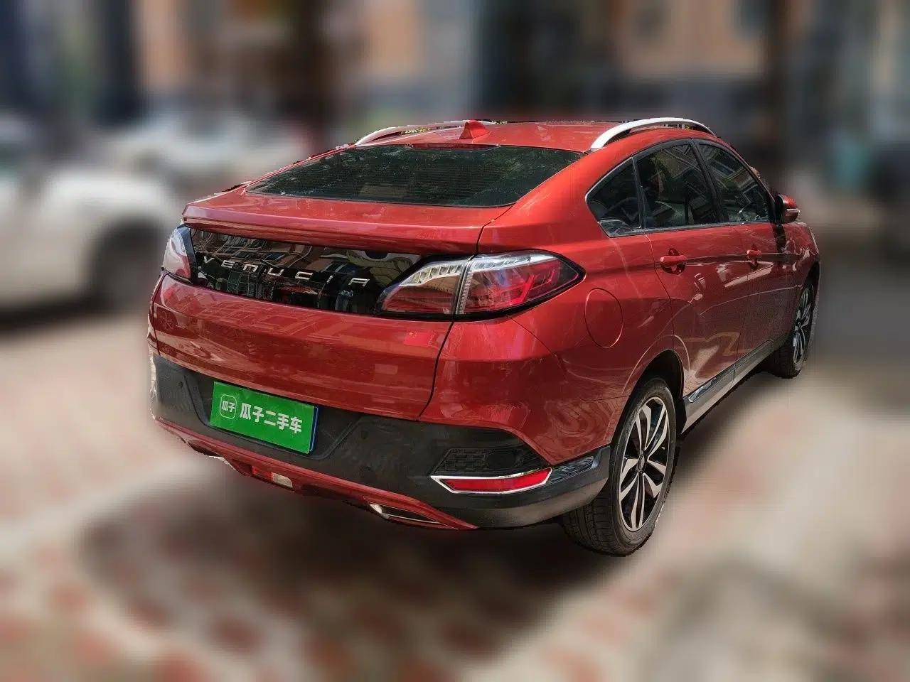 Venucia T90 2017 2.0L Manual ZhiShang Edition — миниатюра 6