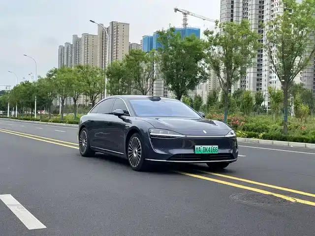 Enjoy S9 2026 Pure Electric Max Rear-Wheel Drive (100kWh, 192-line LiDAR)