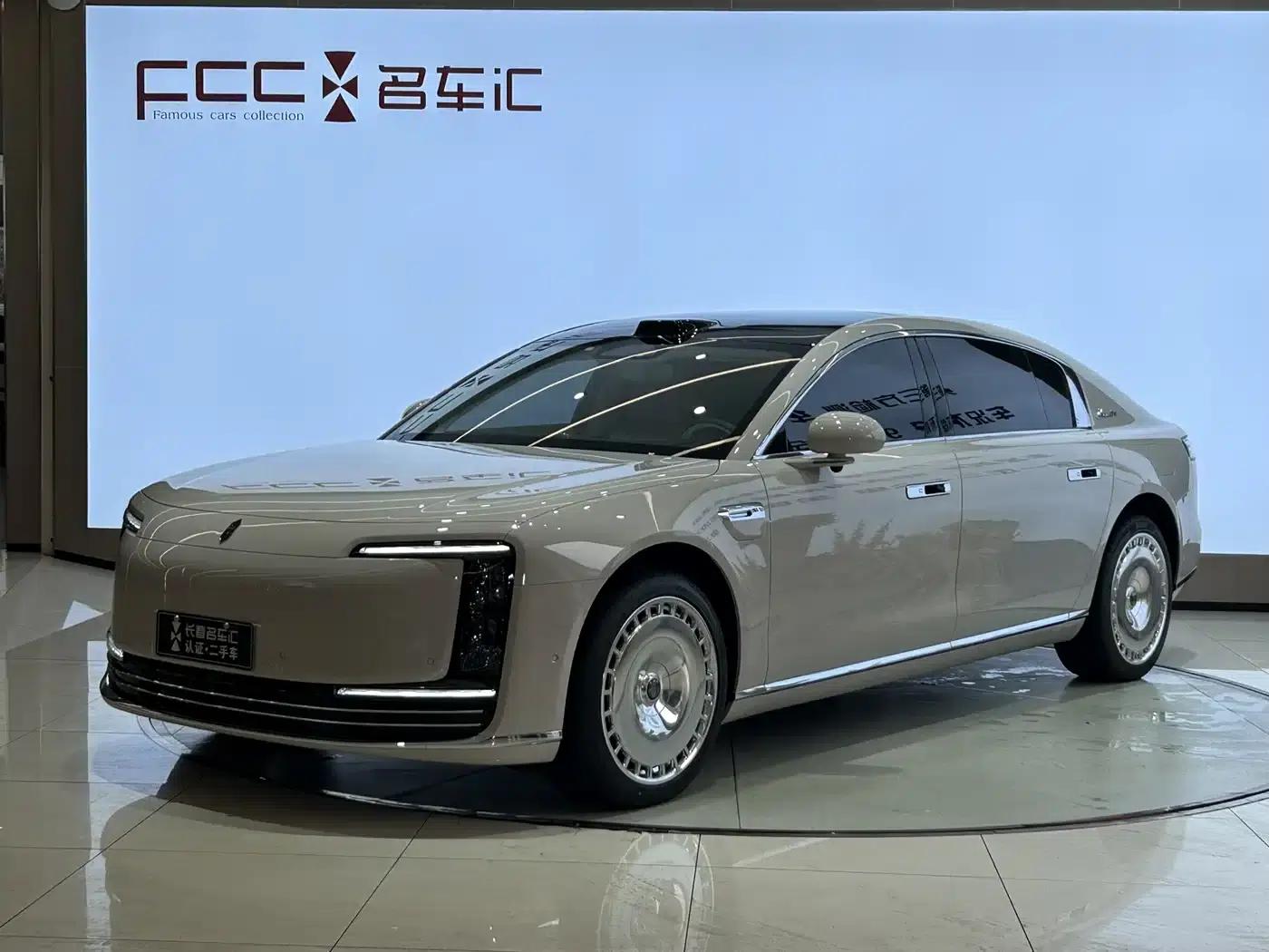2025 S800 All-Electric Star Executive Edition (4-seater) with 192-line LiDAR — миниатюра 1