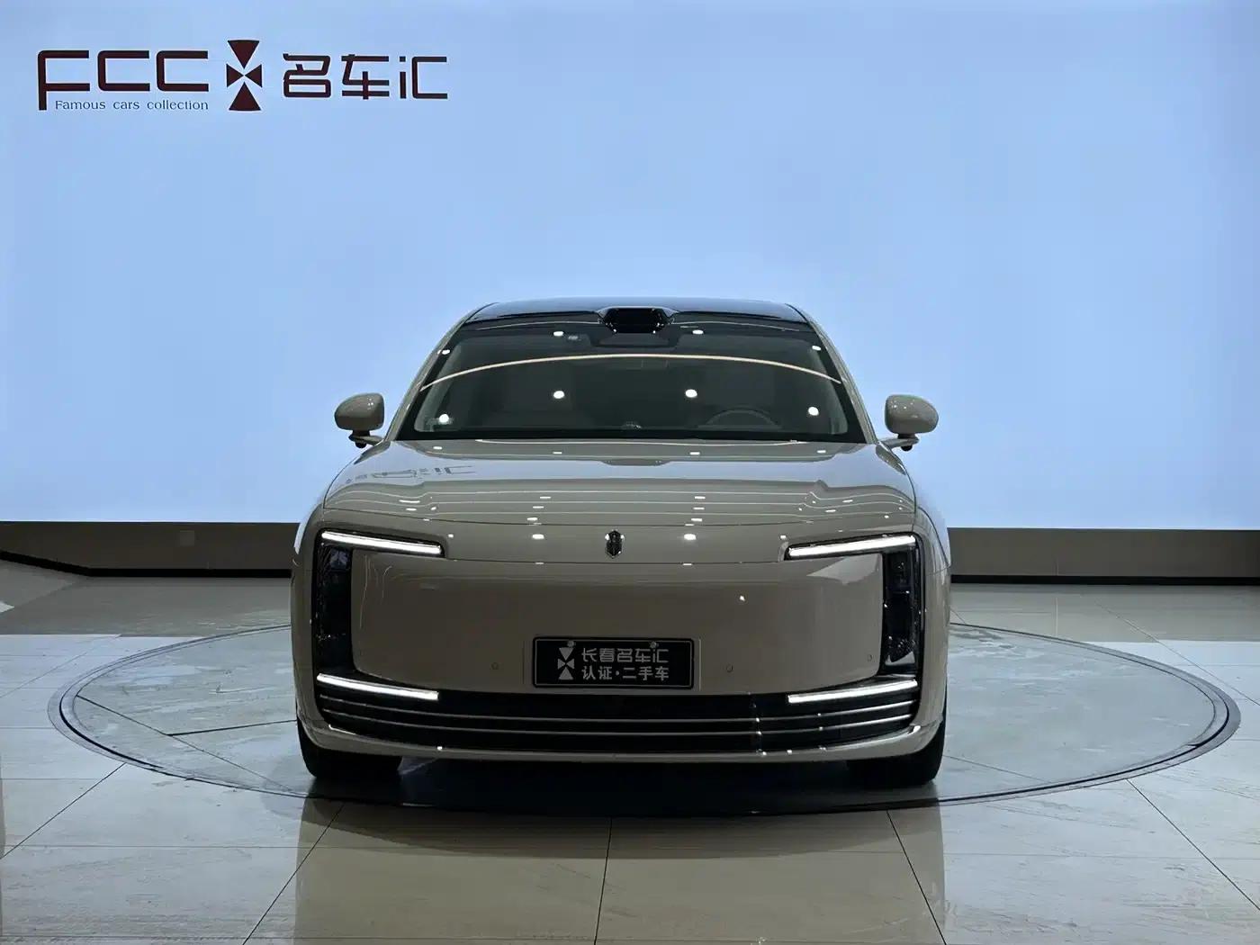 2025 S800 All-Electric Star Executive Edition (4-seater) with 192-line LiDAR — миниатюра 2
