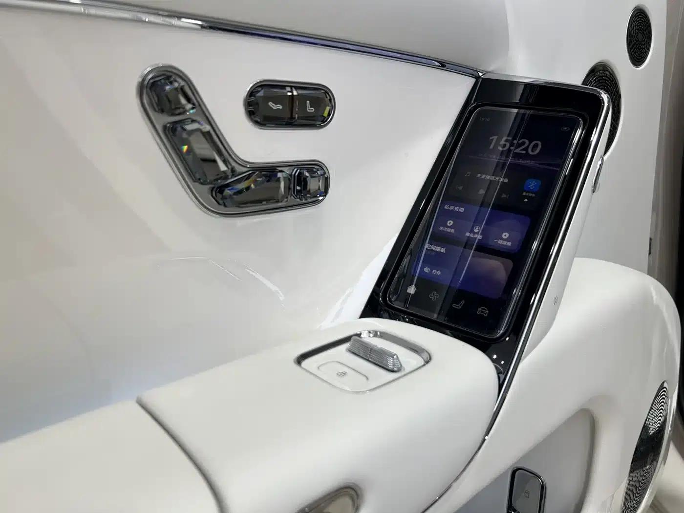 2025 S800 All-Electric Star Executive Edition (4-seater) with 192-line LiDAR — миниатюра 23